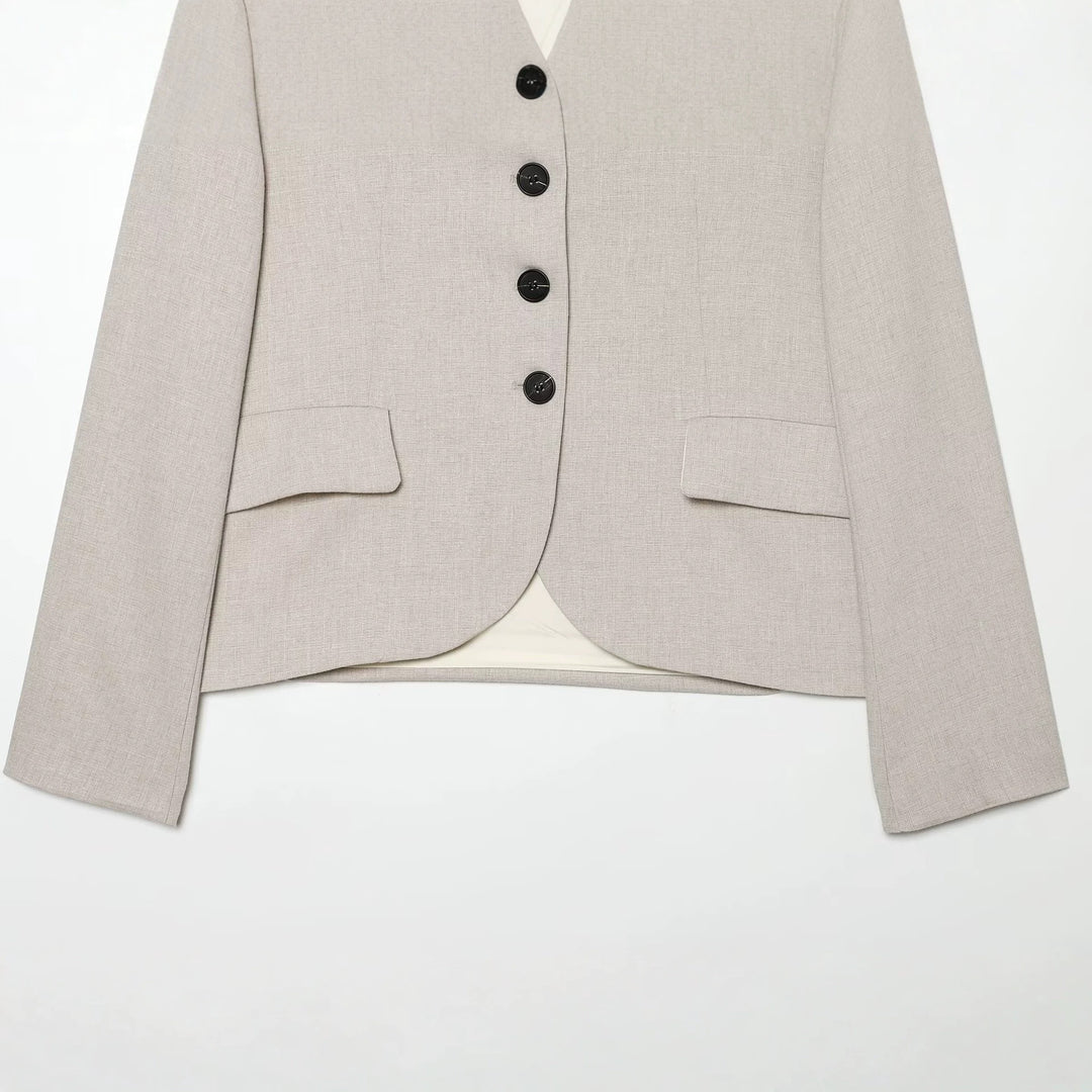 Women's short blazer in linen look with rounded hem and patch pockets Mune Fashion