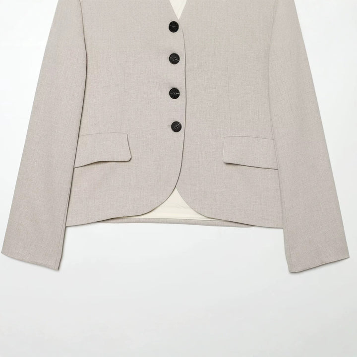 Women's short blazer in linen look with rounded hem and patch pockets Mune Fashion