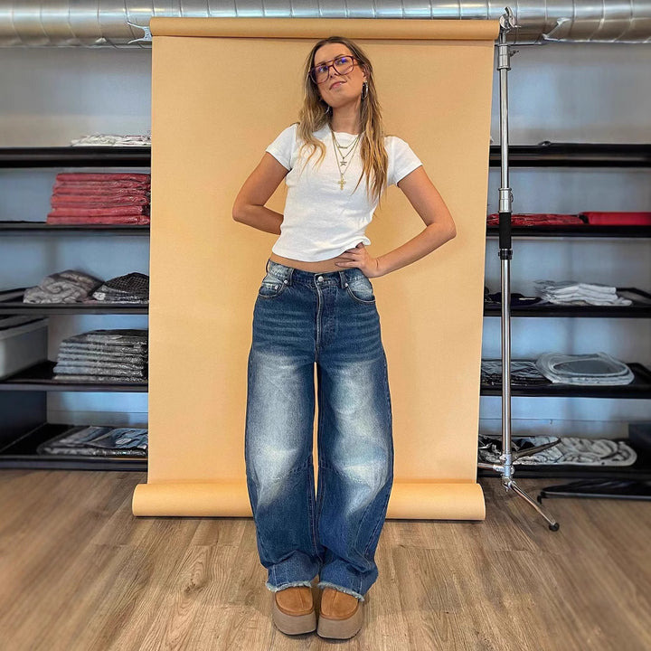 Women's wide baggy jeans with a low crotch seam, prominent knee patches, and reinforced five-pocket cut Mune Fashion