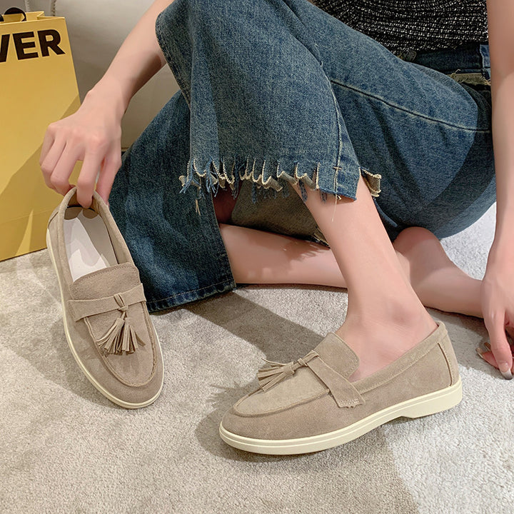 Ladies slippers with tassels made of suede and non-slip rubber sole Mune Fashion
