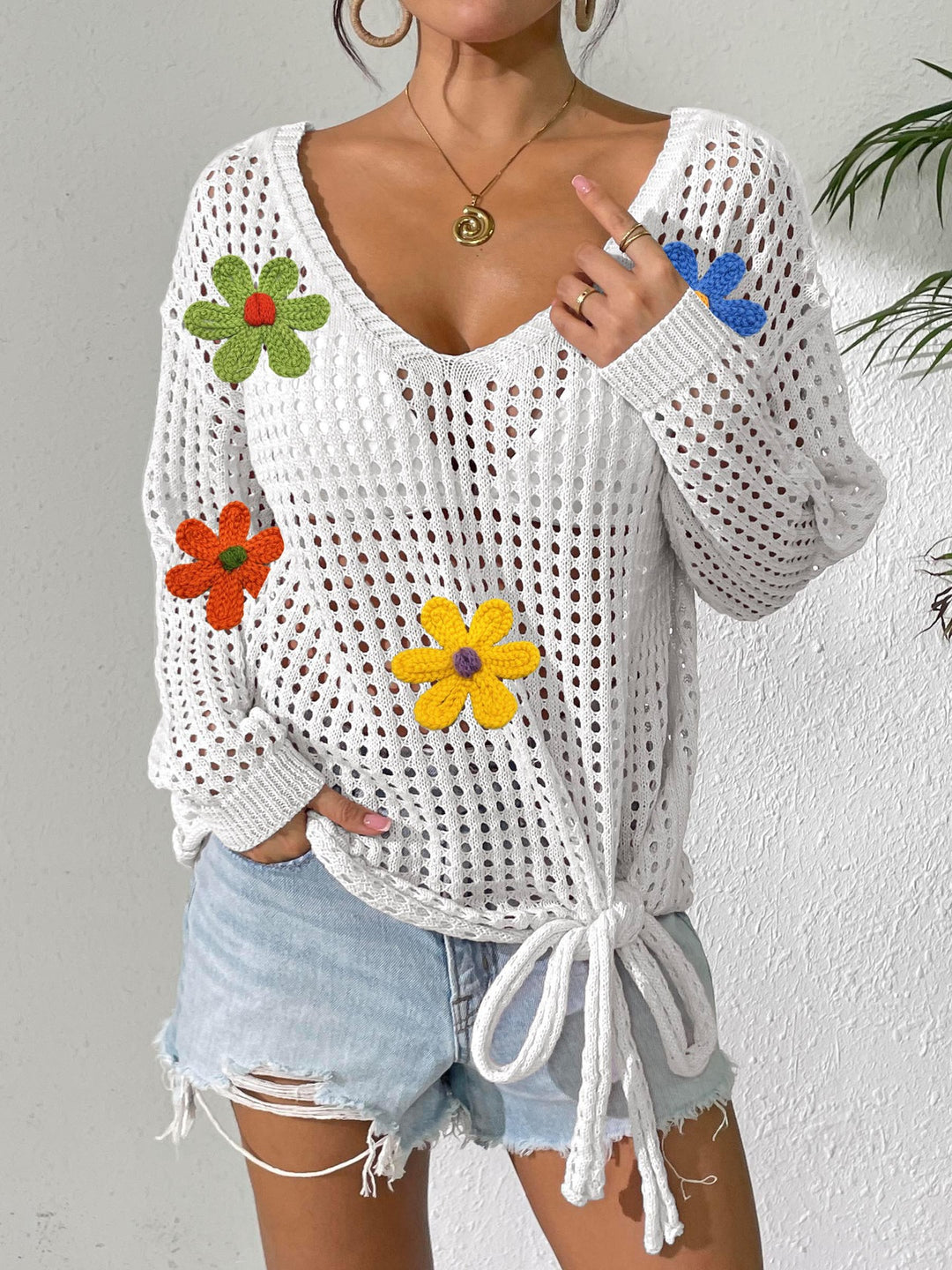 Women's crochet top with flower appliqués Mune Fashion