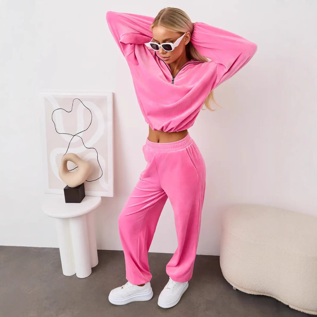 Women's velvety two-piece lounge set with hooded half-zip and elastic waistband pants Mune Fashion