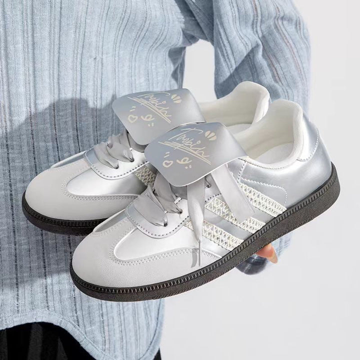 Women's sneakers with shiny upper material and unique design Mune Fashion