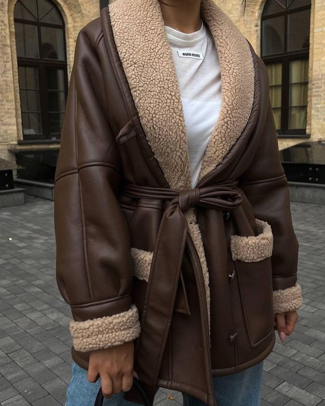 Ladies Short Teddy Coat with Tie Belt and Shawl Collar Mune Fashion