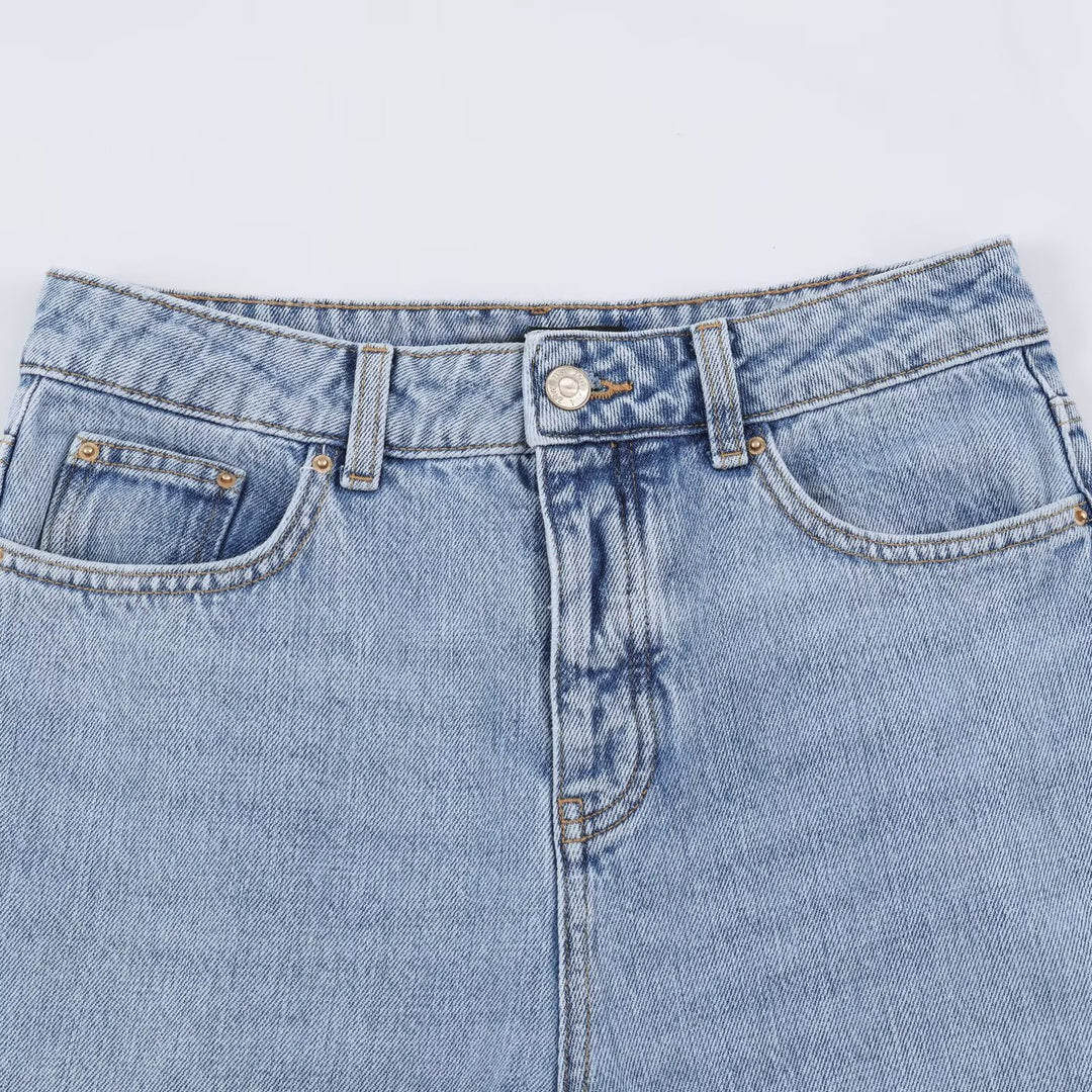 Women's high-waisted wide jeans with straight leg and cropped length Mune Fashion