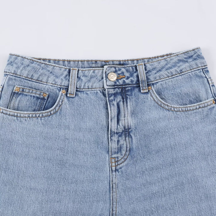 Women's high-waisted wide jeans with straight leg and cropped length Mune Fashion