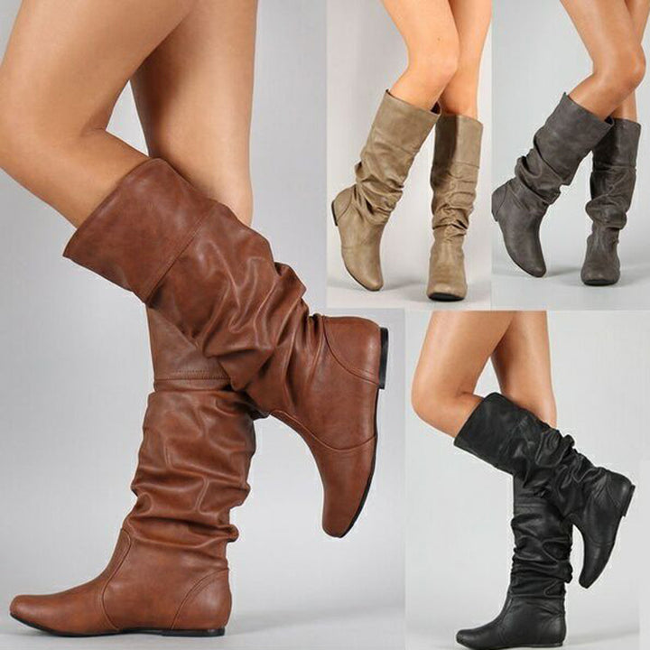 Women’s casual slouch boots with soft shaft, gathered design and flat comfort sole Mune Fashion