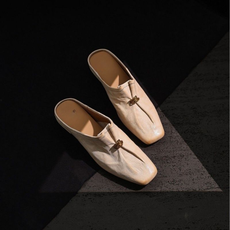 Women Elegant Leather Mules with Square Cap, Soft Pleating Effect and Decorative Metallic Cord Mune Fashion