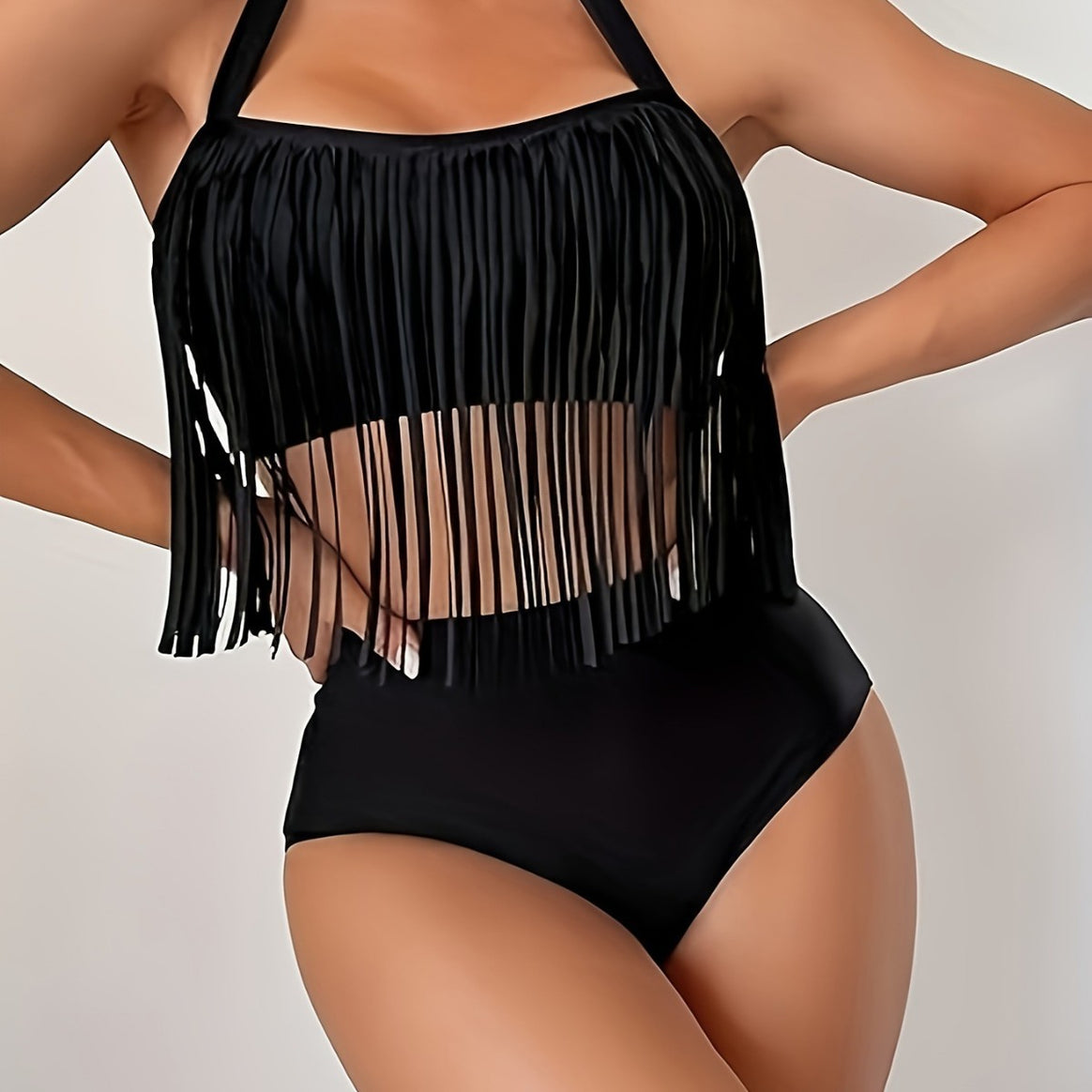 Women's bikini set with fringed top and high-waisted bottom Mune Fashion