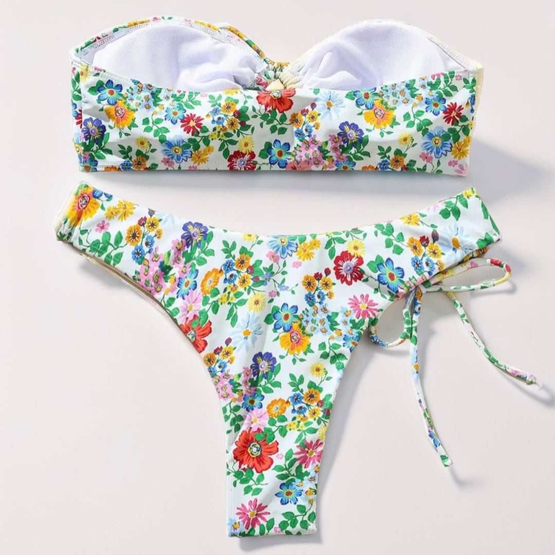 Ladies Cheerful Floral Print Bikini Mune Fashion