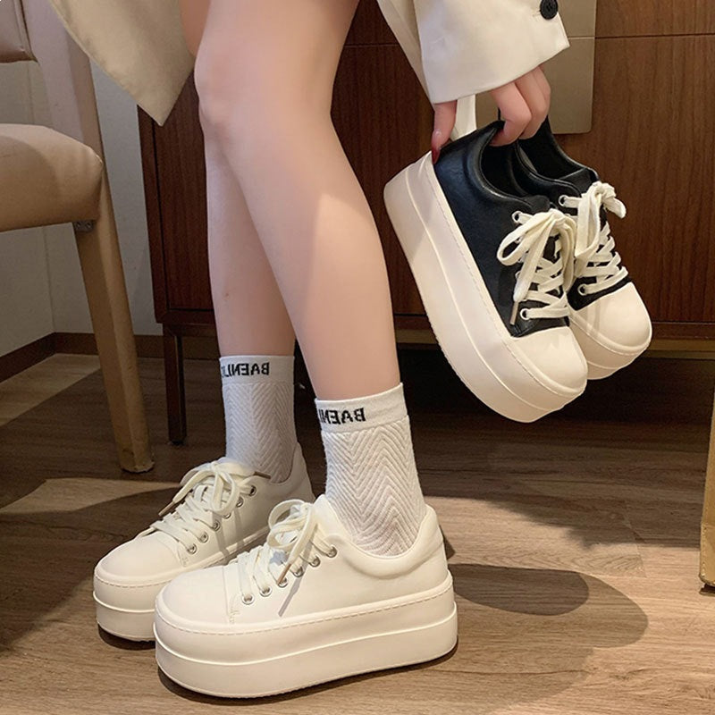 Women's Chunky Platform Sneakers with high wearing comfort and fashionable design Mune Fashion