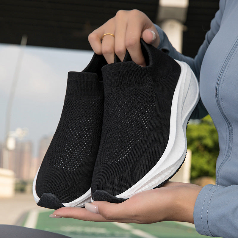Women's Knit Slip-On Sneaker with Ergonomic Comfort Sole Mune Fashion