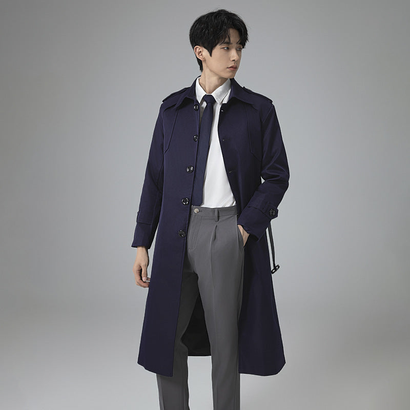 Men's trench coat with waist belt, shoulder flaps and classic button placket Mune Fashion