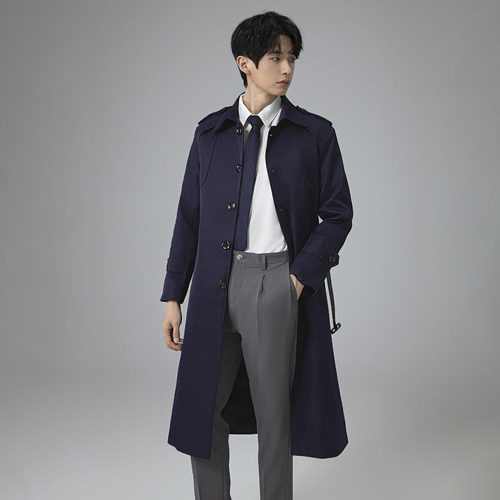Men's trench coat with waist belt, shoulder flaps and classic button placket Mune Fashion