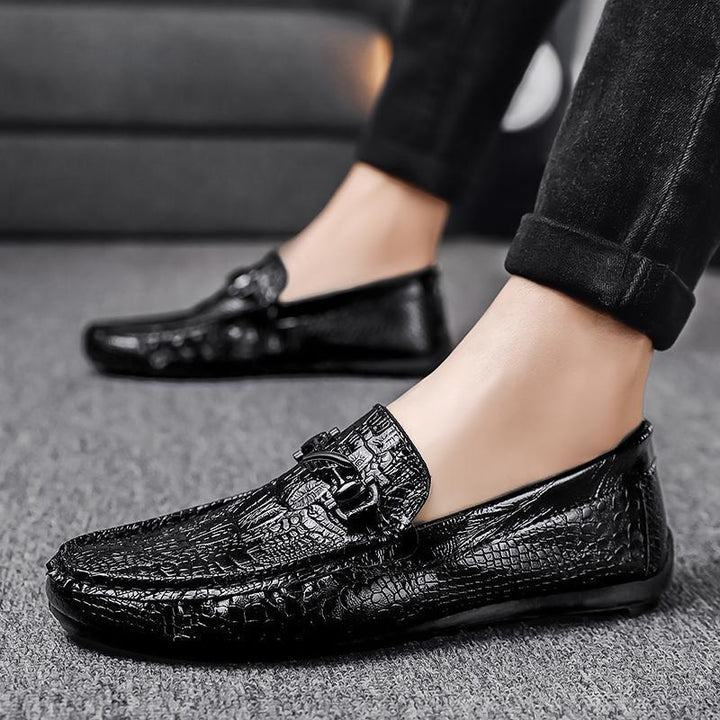 Men's moccasin slipper with crocodile embossing and decorative metal ring Mune Fashion