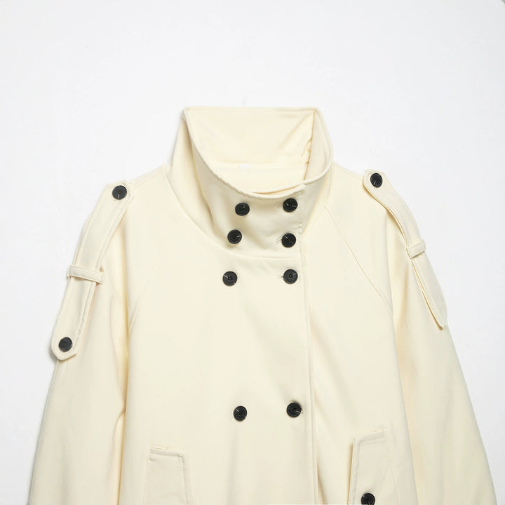 Women’s short coat in trench coat style with double breasted and waist belt Mune Fashion