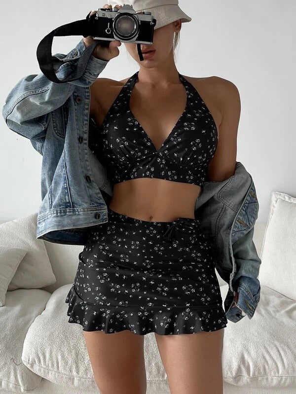 Women’s Bikini Set with High-Waisted Skirt and Refined Floral Pattern Mune Fashion