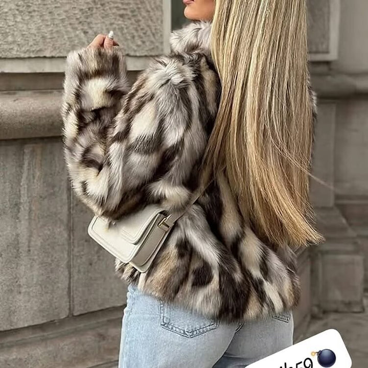 Women Short Faux Fur Jacket with Voluminous Fur Look, Boxy Silhouette and Insert Pockets Mune Fashion