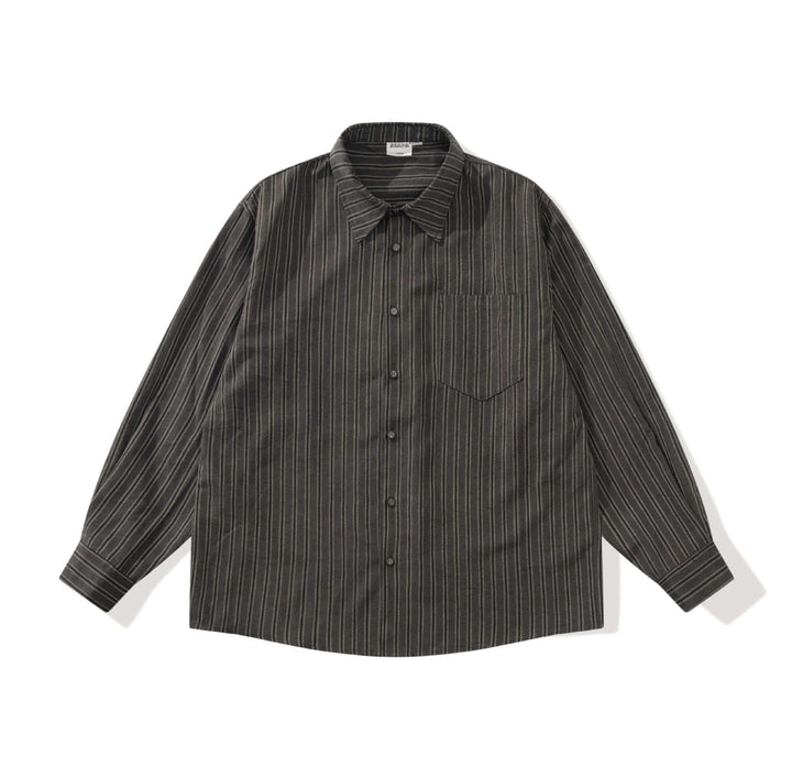 Men's relaxed overshirt in a boxy cut with fine vertical stripes and chest pocket Mune Fashion