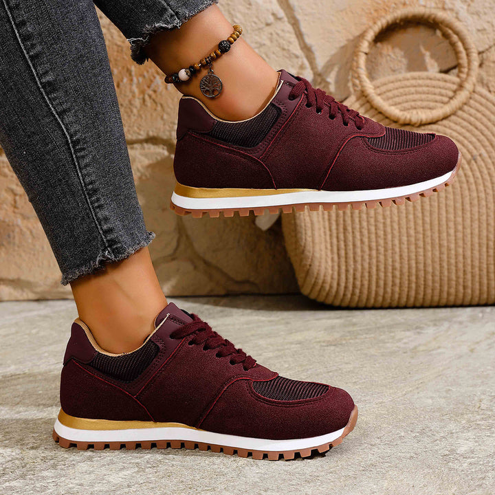 Women's lightweight retro running and leisure sneakers with cushioned comfort insole and non-slip profile sole Mune Fashion