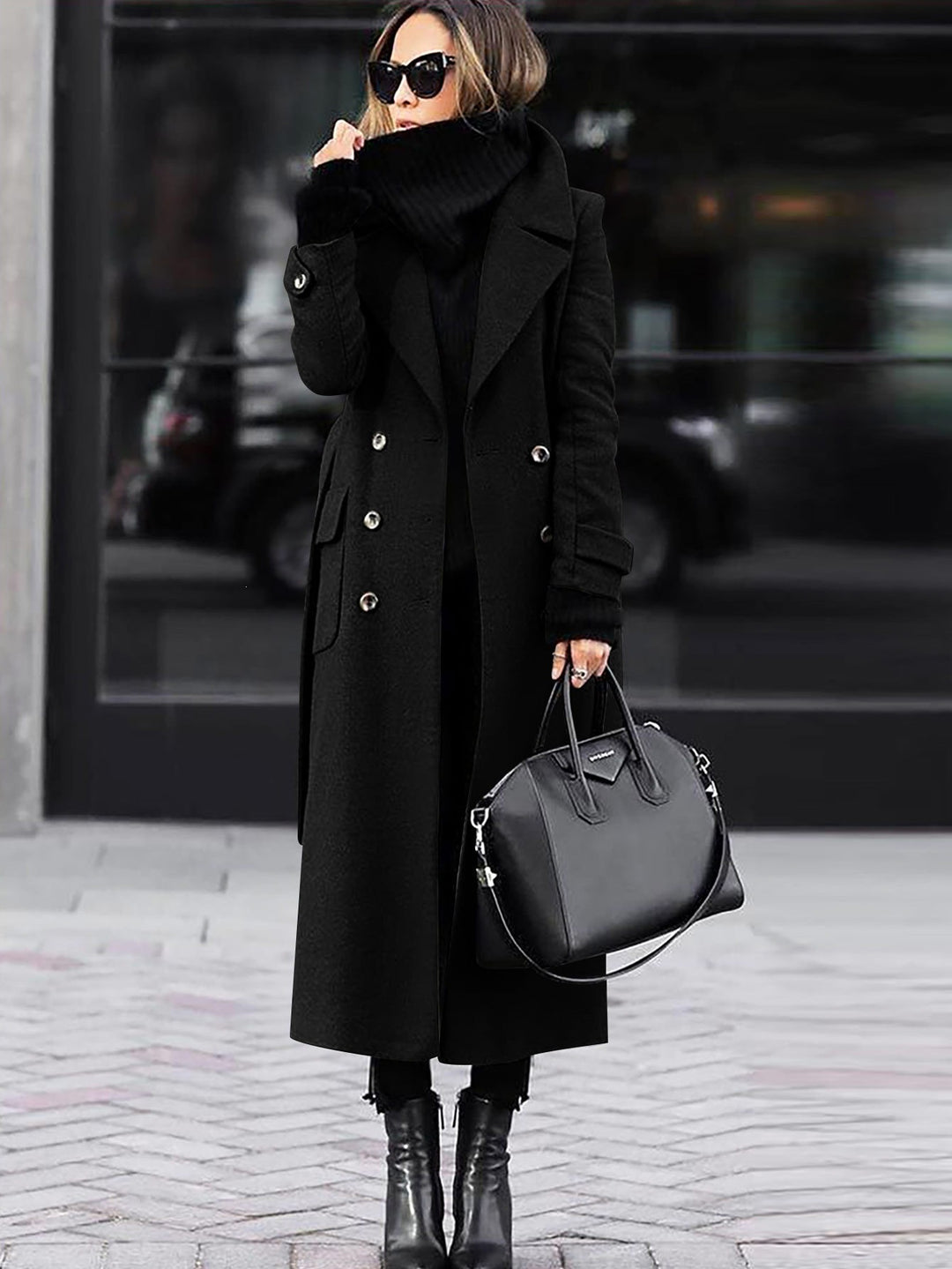 Ladies Elegant and Timeless Wool Coat