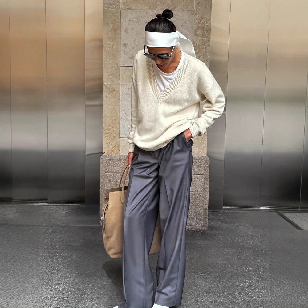 Women's Oversize V-Neck Sweater made of Cashmere Mix with Ripped Hem Mune Fashion