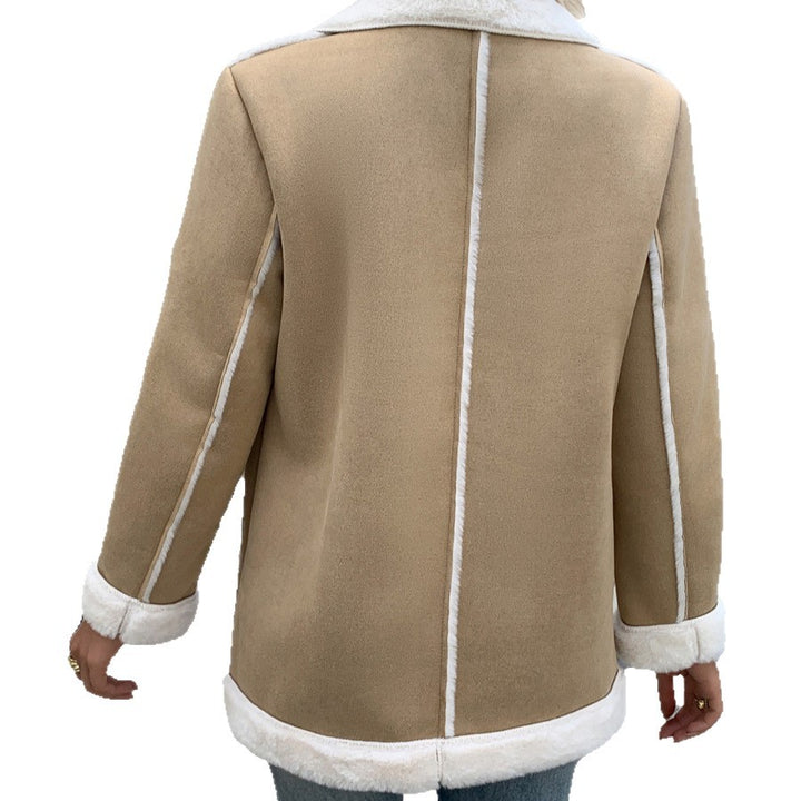 Ladies fashionable and cozy fleece jacket