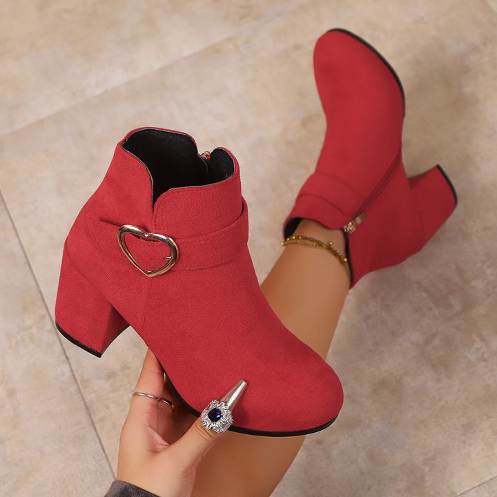 Women's Ankle Boots with Block Heel and Heart Buckle Mune Fashion