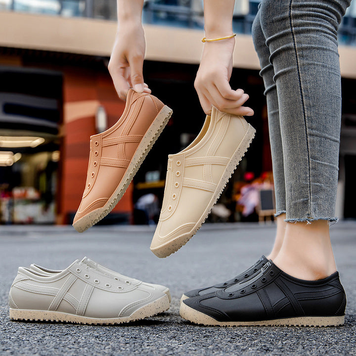Women's Slip-On Rubber Sneakers with Seamless Upper and Non-Slip Tread Sole Mune Fashion