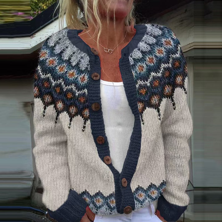 Women's patterned cardigan with round yoke, wooden buttons, and welt pockets Mune Fashion