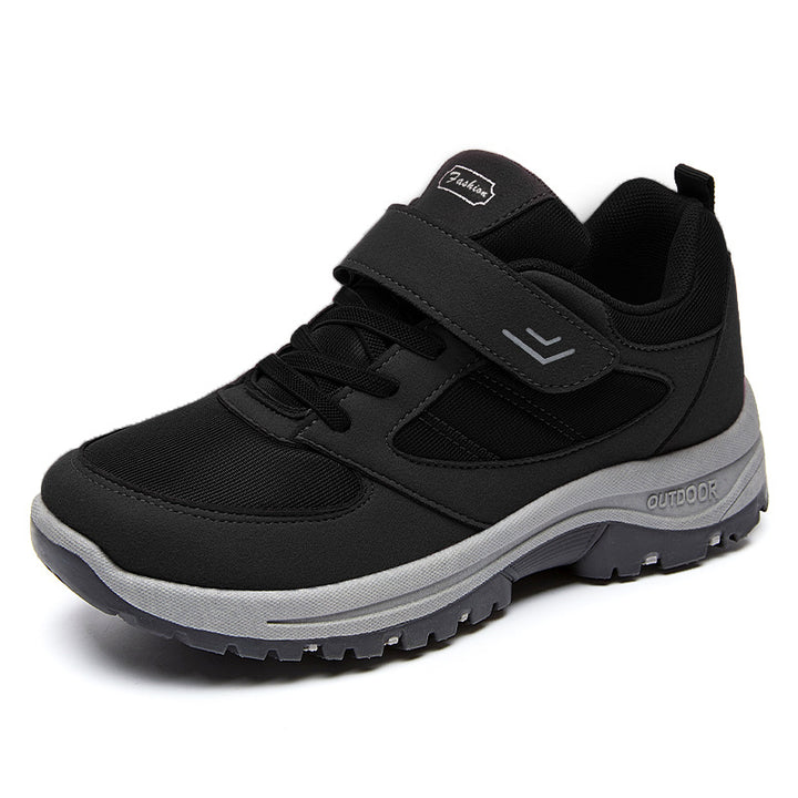 Men's robust outdoor sneakers with Velcro closure, breathable knitted upper and profiled non-slip sole Mune Fashion