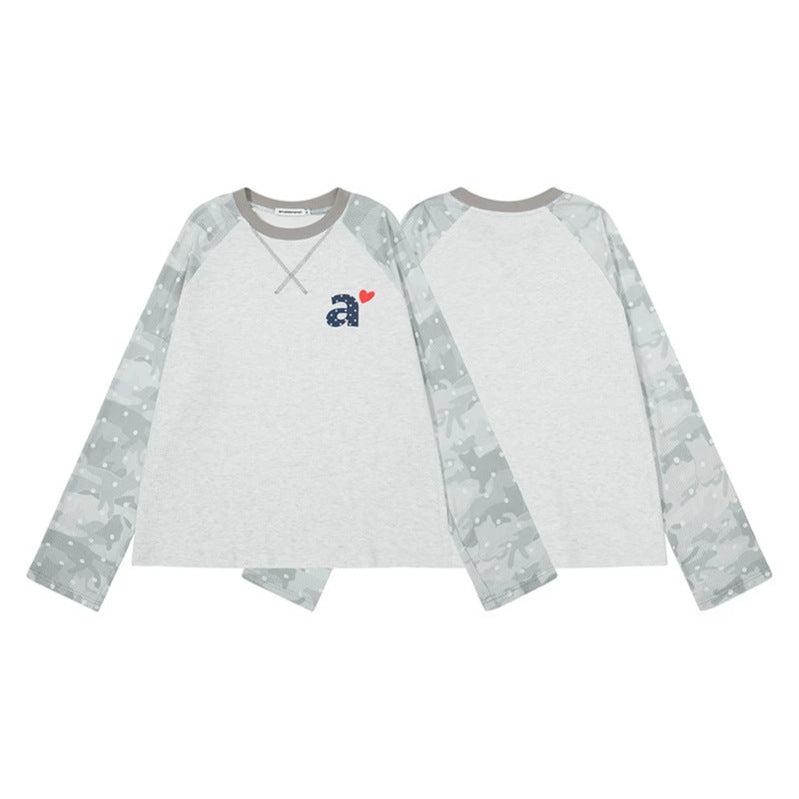 Women's long sleeve shirt with raglan sleeves, camouflage print and heart initial Mune Fashion
