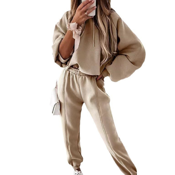 Women cozy lounge two-piece set with oversized hoodie, balloon sleeves, and tailored joggers Mune Fashion