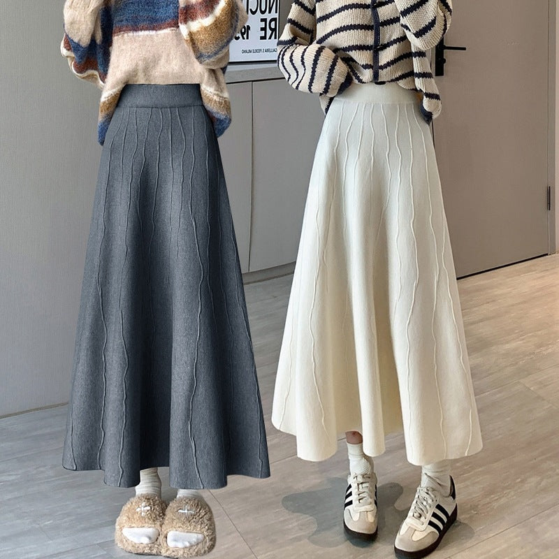 Women Elegant Flowing Midi Skirt with Pleats Mune Fashion