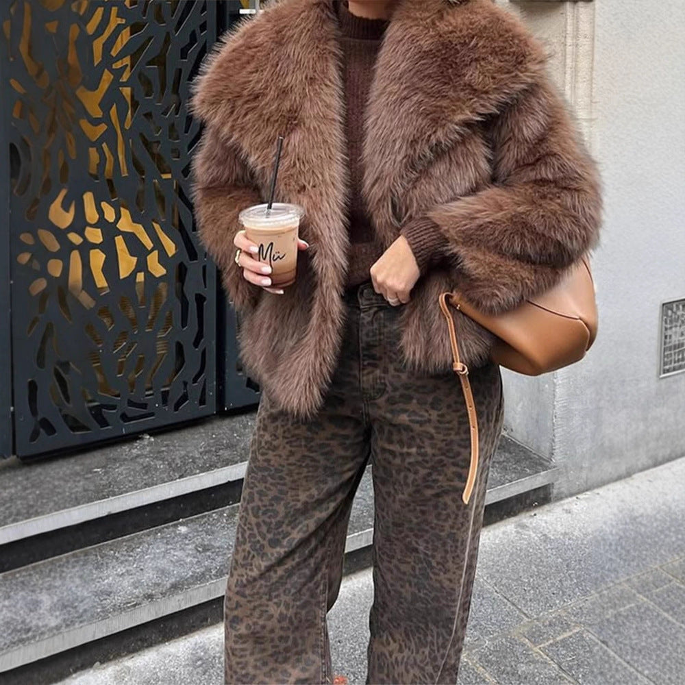 Women Short Voluminous Faux Fur Jacket in Boxy Cut with Large Shawl Collar Mune Fashion
