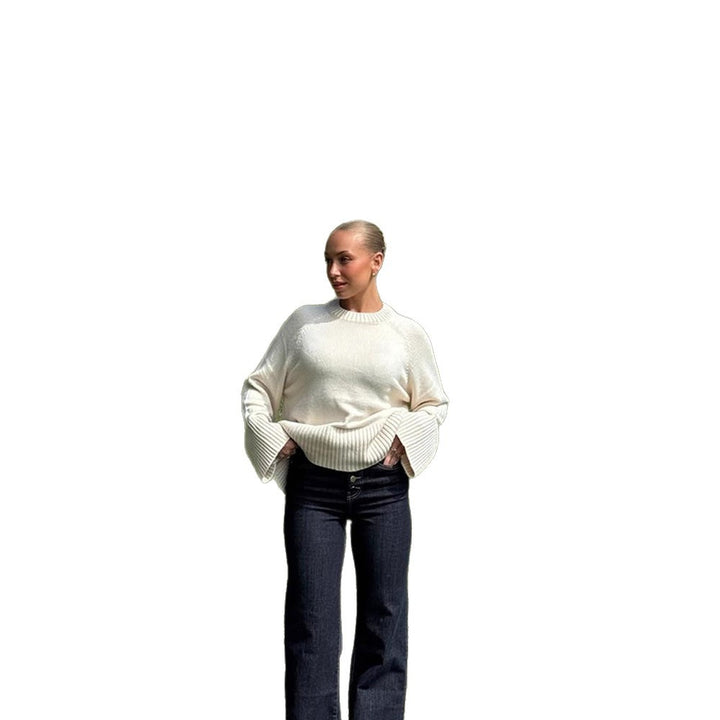 Women's oversized knit sweater with wide ribbed hem and trumpet sleeves Mune Fashion