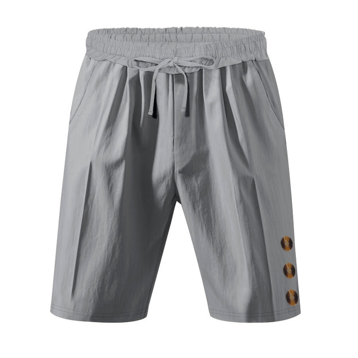Men's knee-length casual Bermuda shorts with elastic tunnel drawstring waist, side slit pockets, and round decorative appliqués Mune Fashion