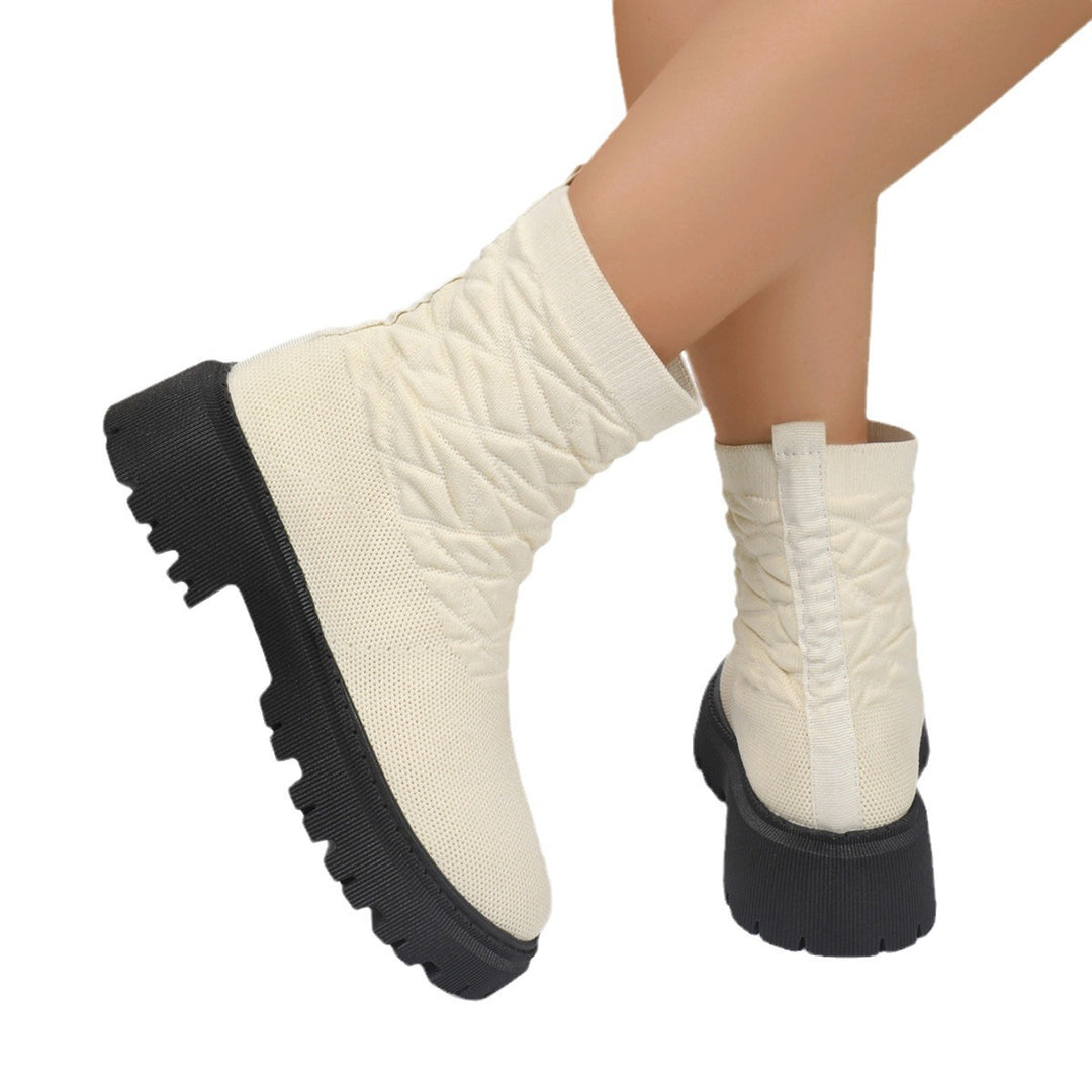 Women's knitted sock boots with geometric quilted look and chunky lug sole Mune Fashion