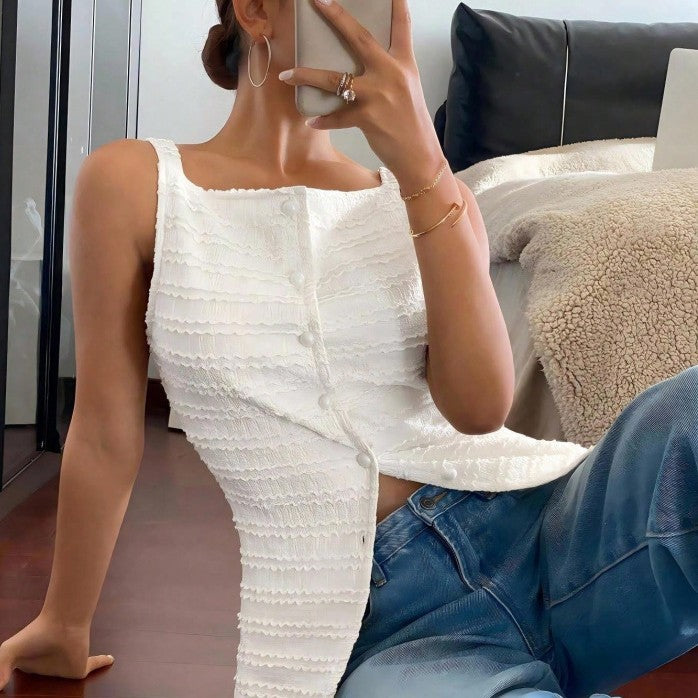 Women's sleeveless structured top with decorative button placket and front slit Mune Fashion