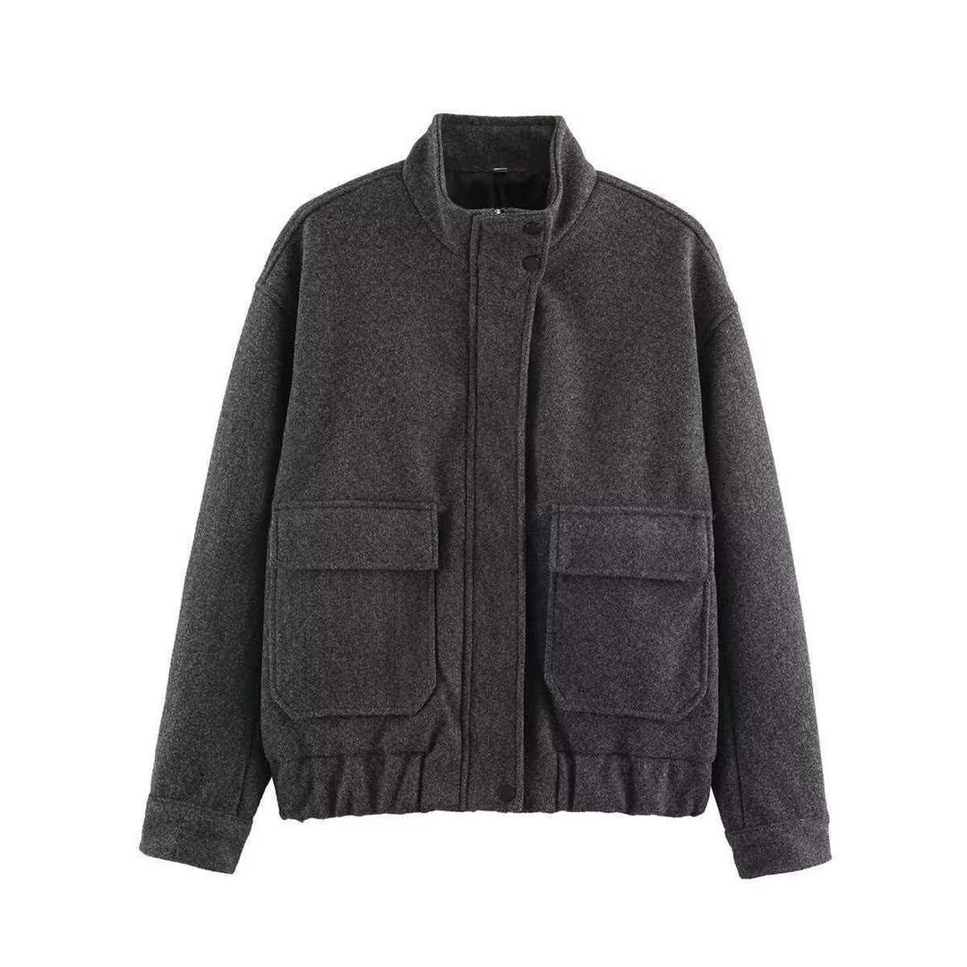 Women’s short jacket made of wool blend in utility look with stand-up collar, flap pockets, and elastic hem Mune Fashion