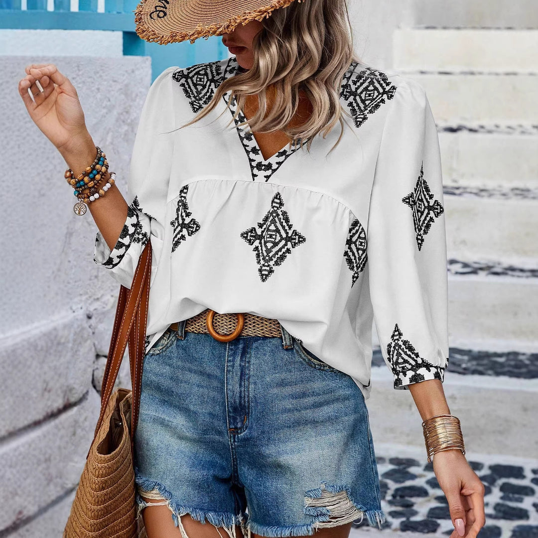 Women Loosely Cut Boho Blouse with V-Neck, Ruched Bust Seam and Three-Quarter Sleeves Mune Fashion