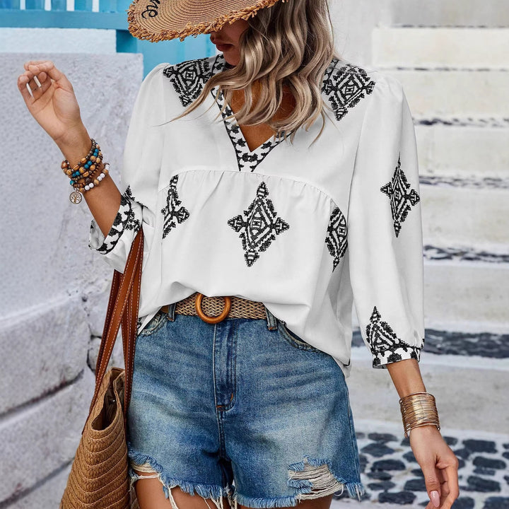 Women Loosely Cut Boho Blouse with V-Neck, Ruched Bust Seam and Three-Quarter Sleeves Mune Fashion