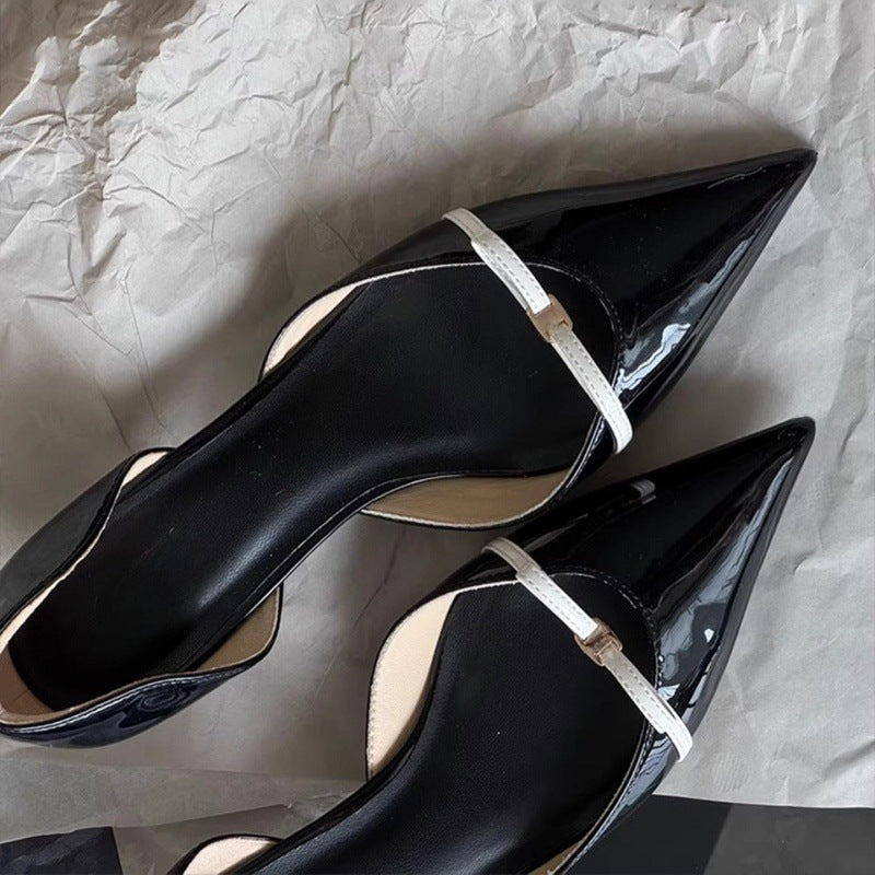 Damen Elegante Lack‑D'Orsay‑Pumps mit spitzer Zehenkappe, niedrigem Kittenabsatz und zartem Zierriemchen Mune Fashion