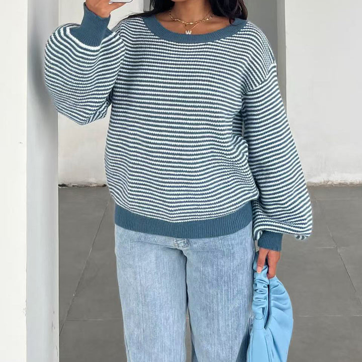 Women's fine knit sweater with wide boat neckline, flared sleeves, and intarsia flower motif Mune Fashion