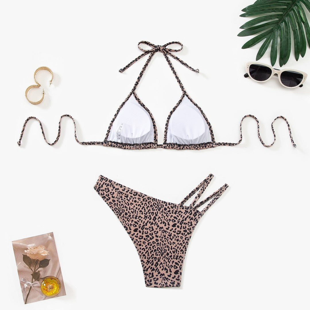 Ladies triangle bikini with adjustable straps and fashionable leopard pattern Mune Fashion