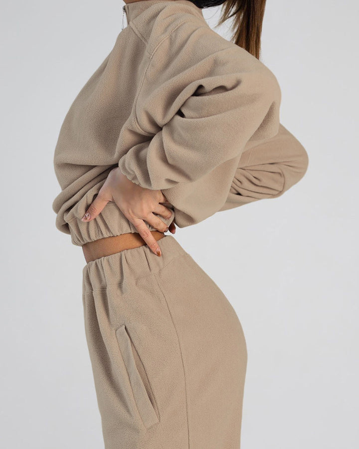 Women's short cut thermo fleece set with half front zipper and high comfort waistband Mune Fashion