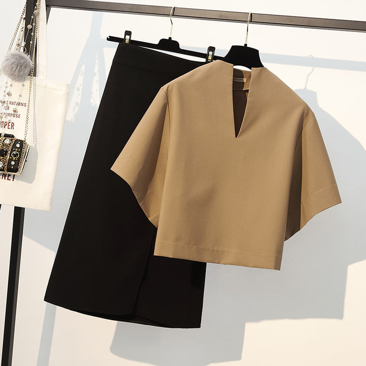 Ladies Elegant Blouse with V-Neck and Loose Fit Mune Fashion