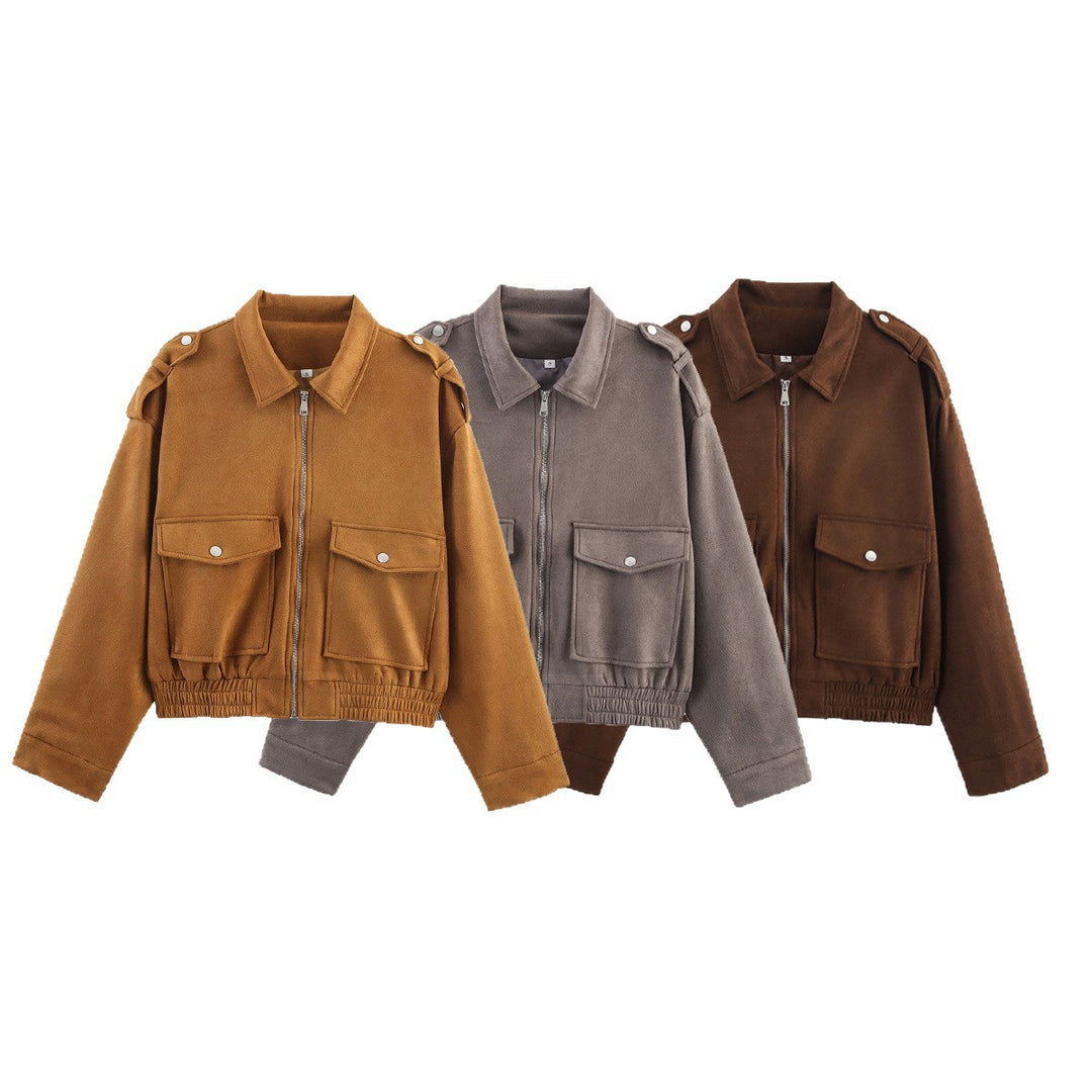 Women's short jacket in utility bomber style with flap pockets, shoulder epaulets, and elastic hem Mune Fashion