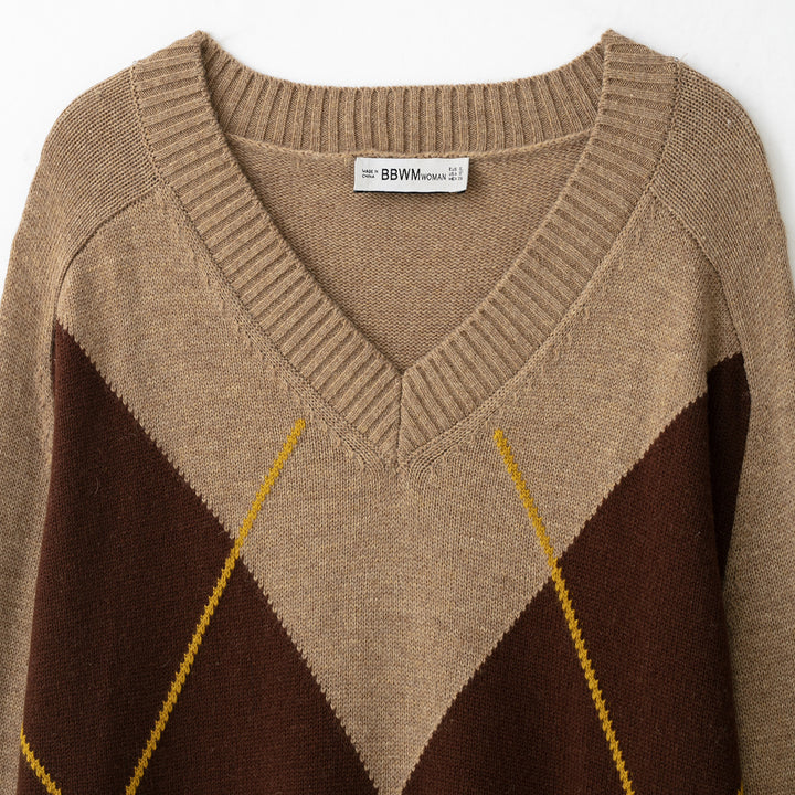 Ladies Argyle V-neck pullover made of fine knit with raglan sleeves and ribbed cuffs Mune Fashion