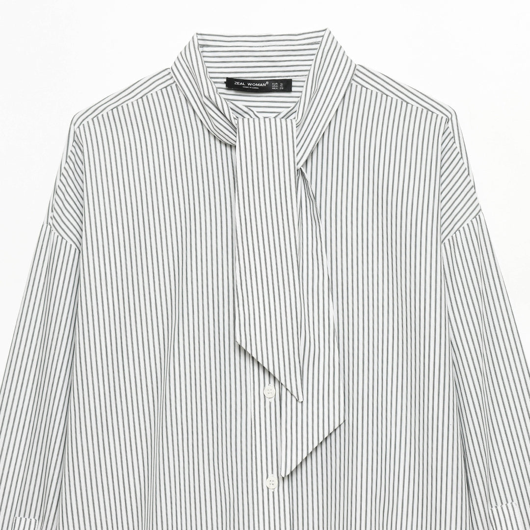Women nan striped blouse with tie, concealed button placket and oversized cut Mune Fashion